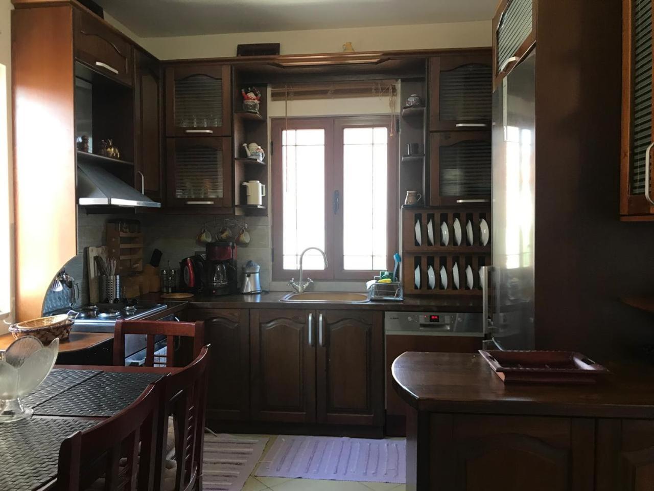 קסאמיל Villa Kolonja מראה חיצוני תמונה