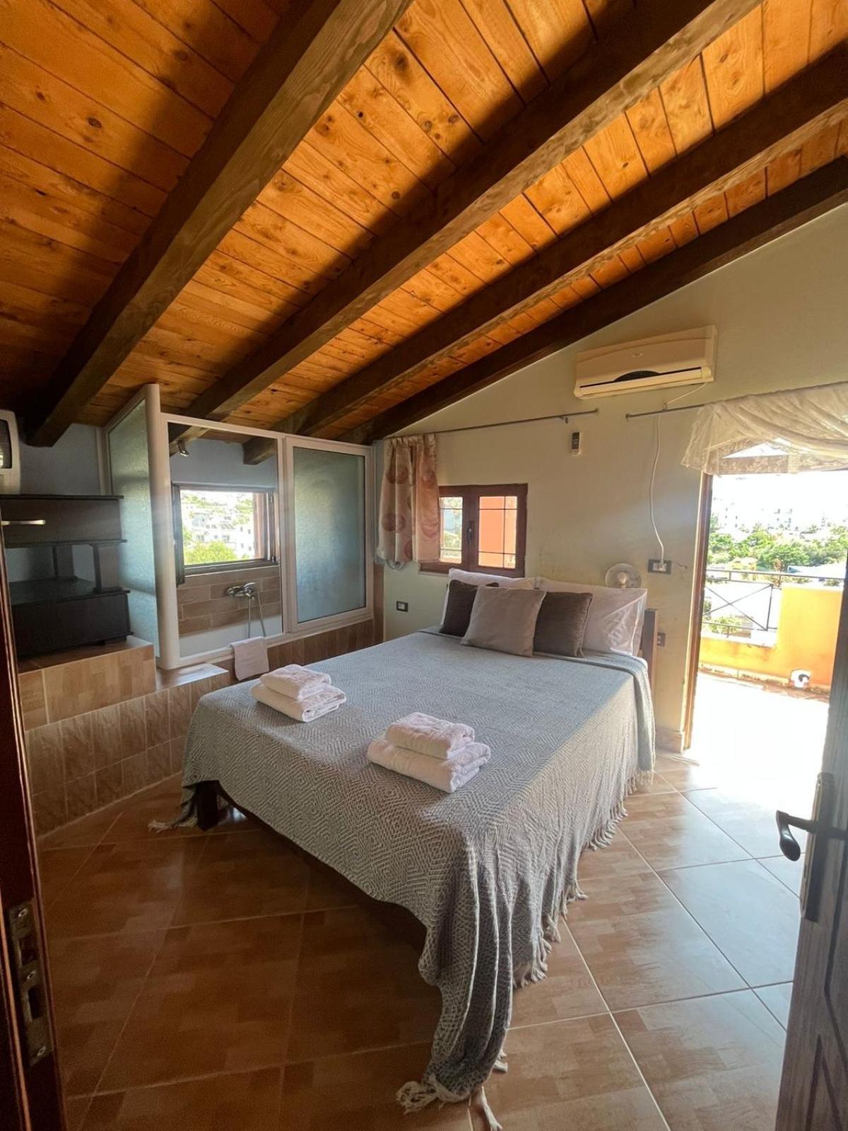 קסאמיל Villa Kolonja מראה חיצוני תמונה