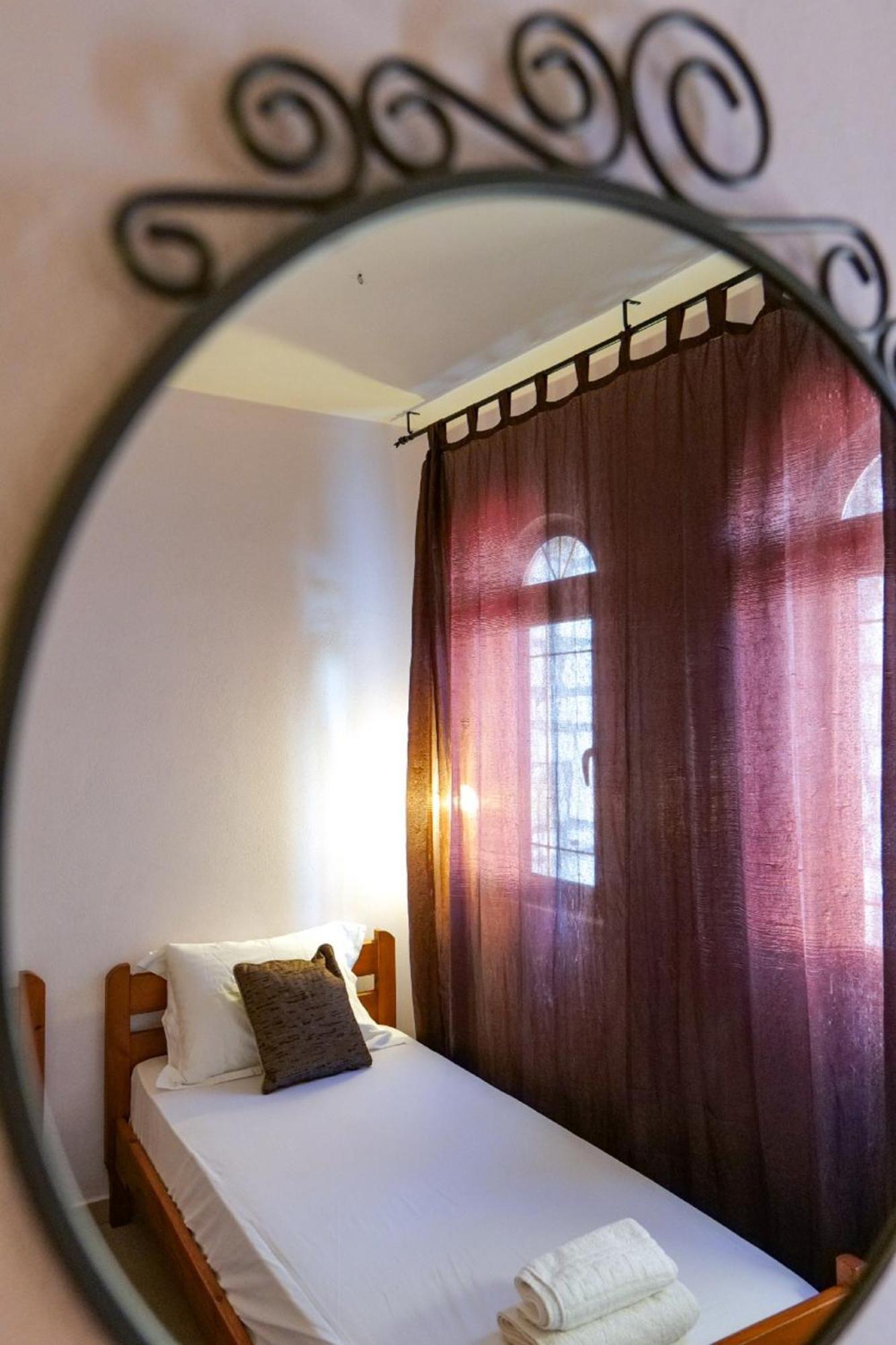 קסאמיל Villa Kolonja מראה חיצוני תמונה