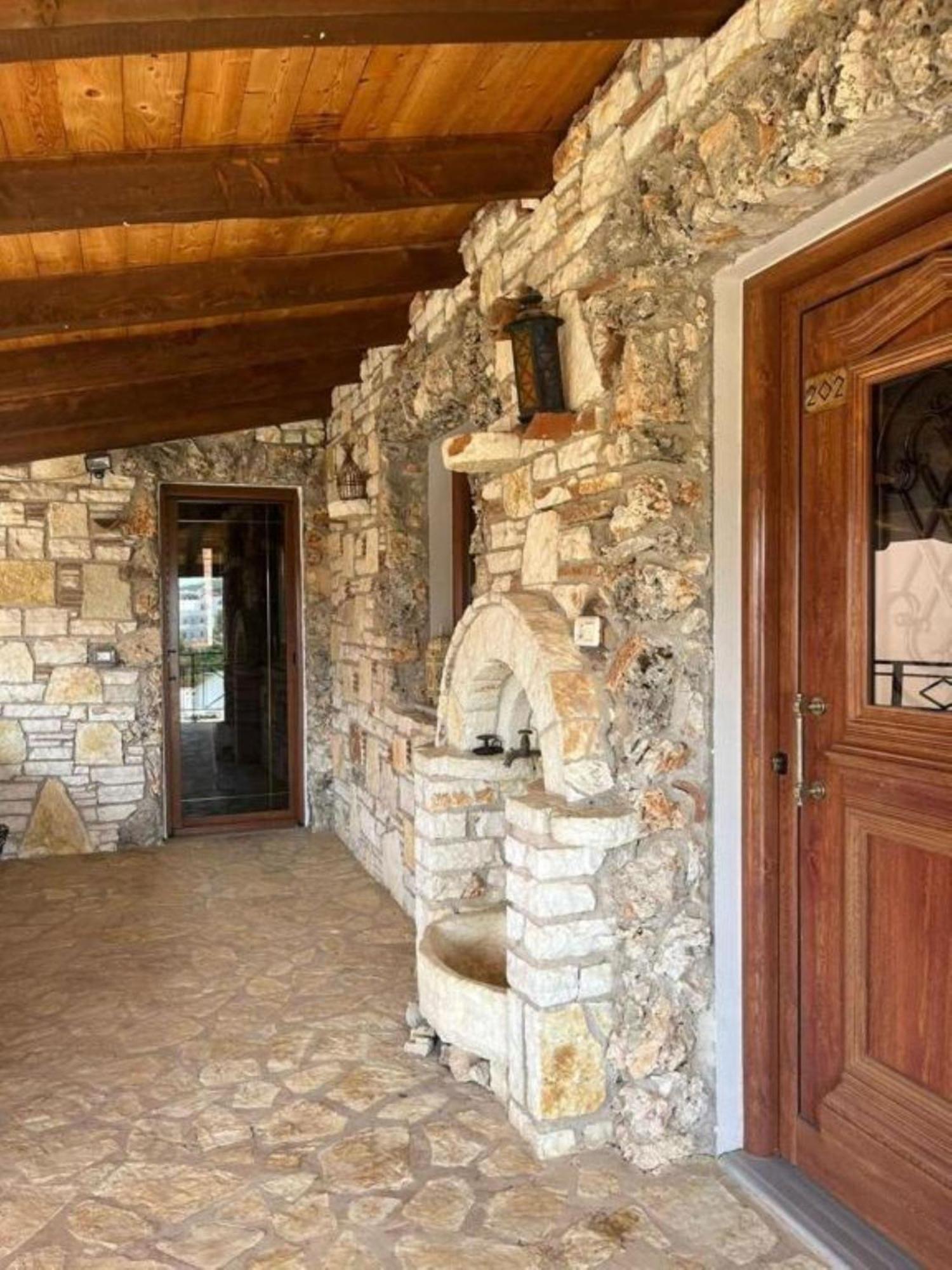 קסאמיל Villa Kolonja מראה חיצוני תמונה